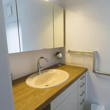 Cozy Apartment With Balcony Apartmán